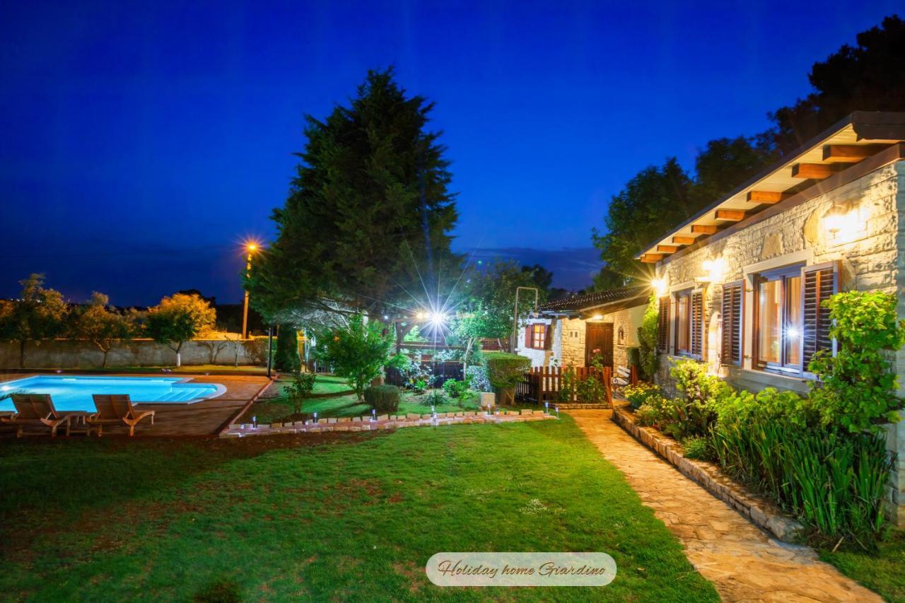 Holiday Home Giardino Marino Pomer Bagian luar foto