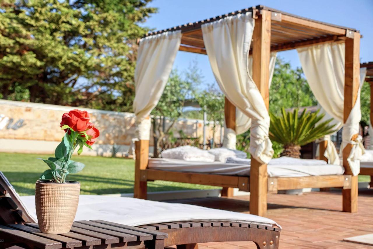 Holiday Home Giardino Marino Pomer Bagian luar foto